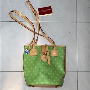 NWT Dooney and Bourke Little Bucket Bag